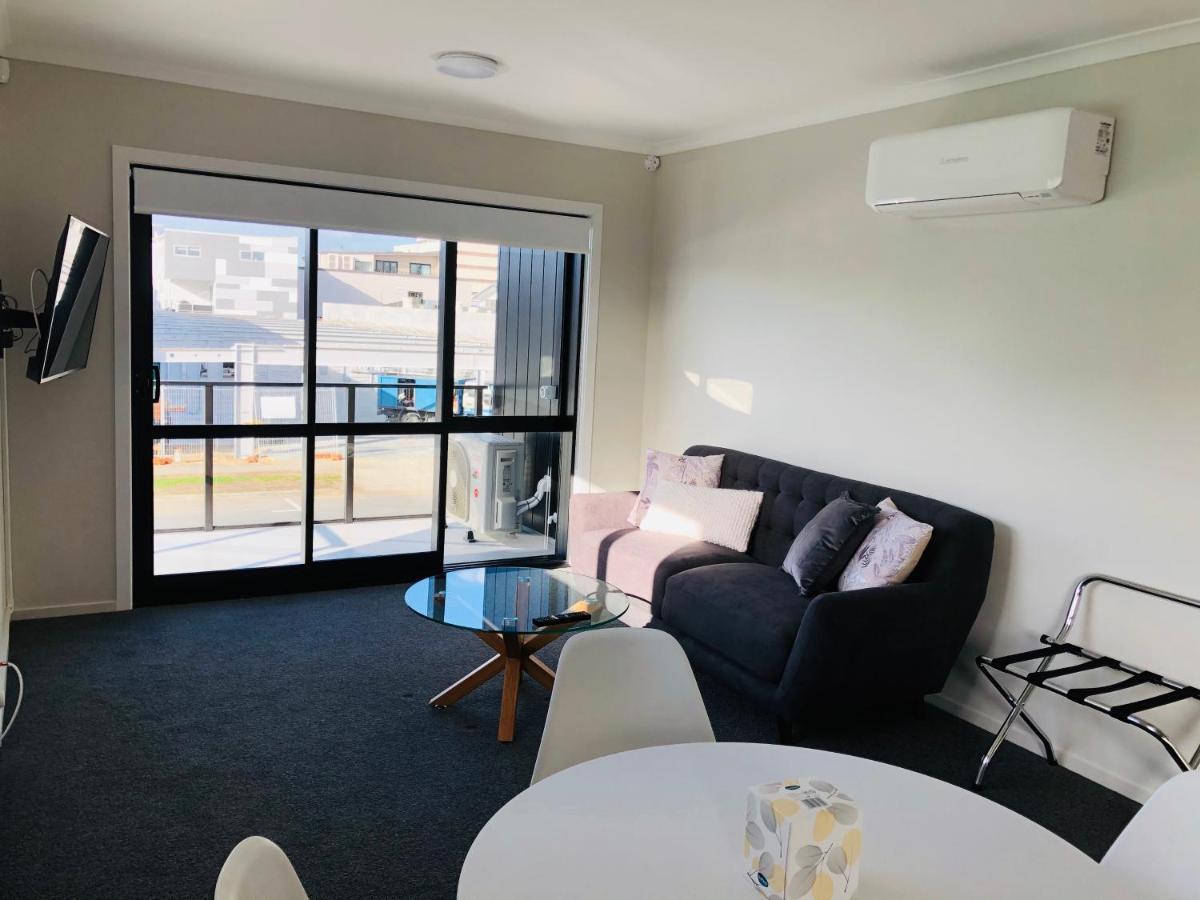 Central Stadium Apartments Hamilton Esterno foto
